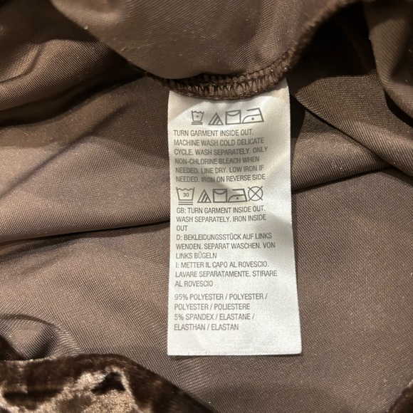Belle by Kim Gravel 3X Velvet Button Tunic Top Brown Stretch with pockets - Picture 13 of 13